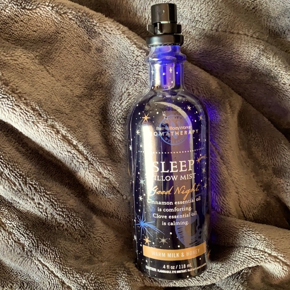 BBW Aromatherapy Pillow Mist Warm Milk & Honey